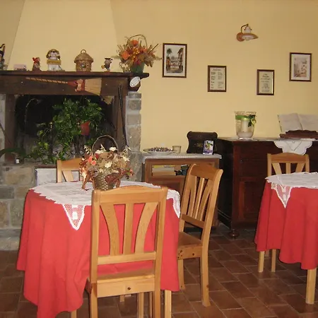 La Piana Dei Castagni Lantgård