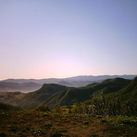 La Piana Dei Castagni