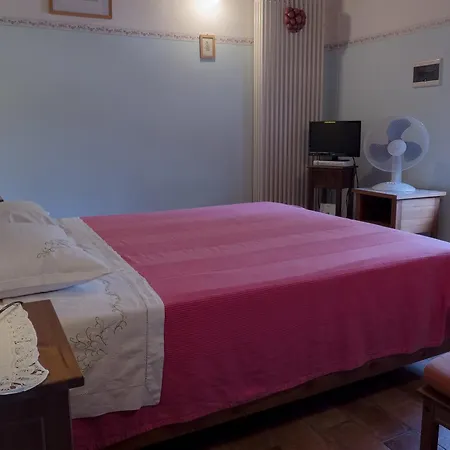 La Piana Dei Castagni *