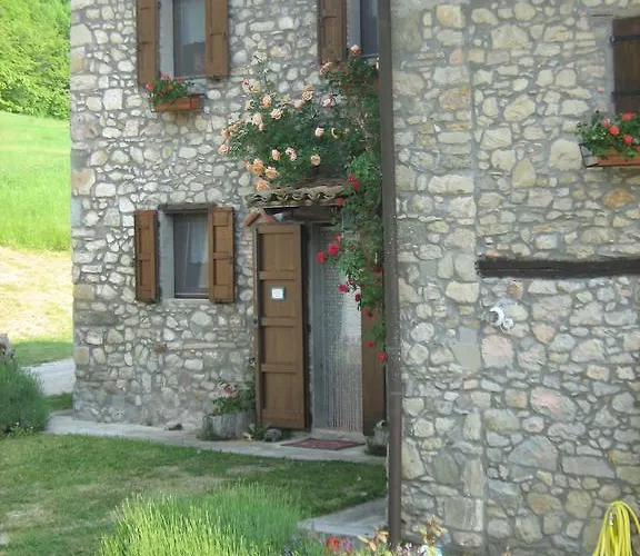 La Piana Dei Castagni Feriegård *